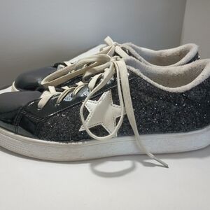 Women's Lucky Step Glittery Black Sneakers with Star Accent Size 10